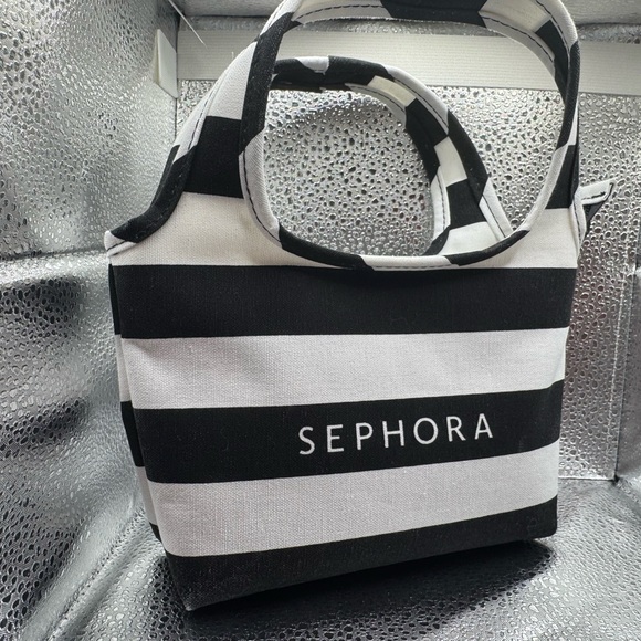 Sephora bag and minis. - Picture 5 of 5